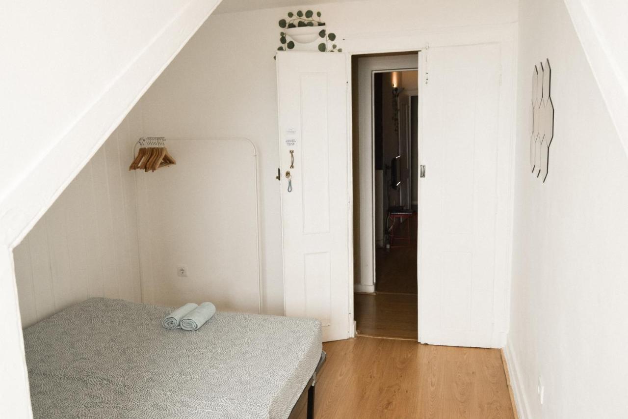 Santos Apartment In Central Lisbon With River View Экстерьер фото