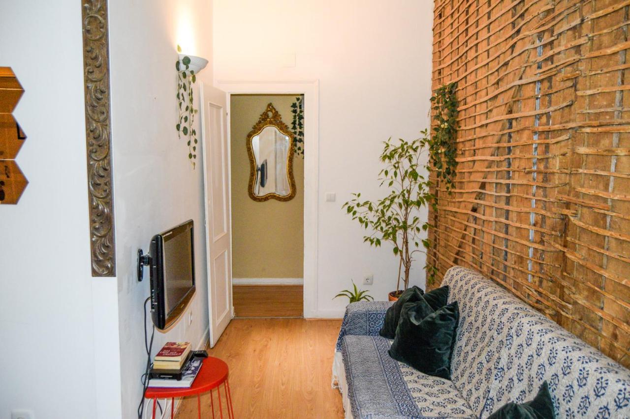 Santos Apartment In Central Lisbon With River View Экстерьер фото